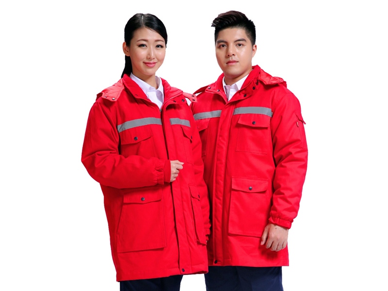 http://m.tllo.cn 紅色工作服沖鋒衣展示